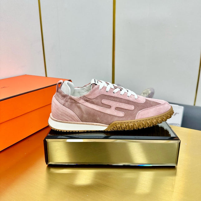 JET SNEAKER IN LIGHT PINK SUEDE