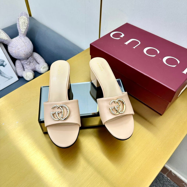 GG HIGH HEELS IN LIGHT BEIGE CALFSKIN GOLD-TONE HARDWARE WITH RHINESTONES