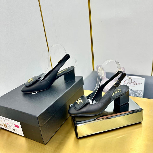 CC SLINGBACK 25S IN BLACK CALFSKIN WITH GOLD HARDWARE