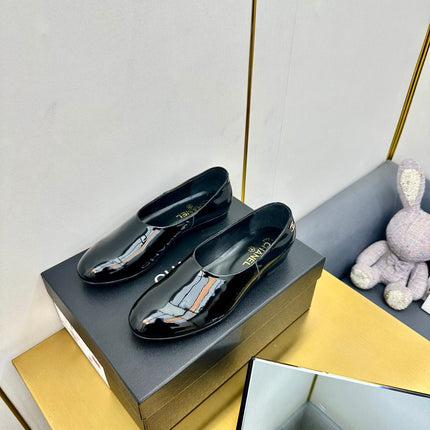 CC SIMPLE FLATS 25S IN BLACK GLOSSY LEATHER