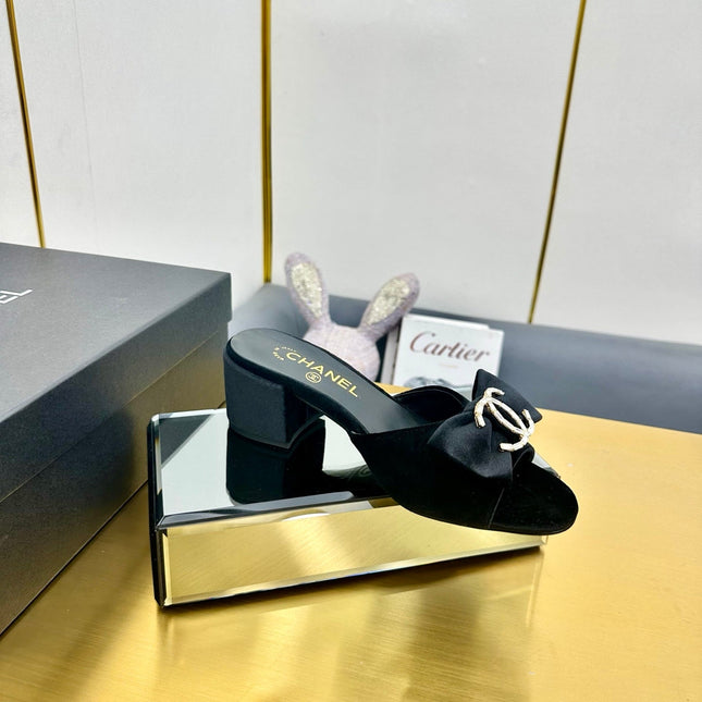 BOWKNOT RHINESTONES MID HEEL MULE IN BLACK VELVET