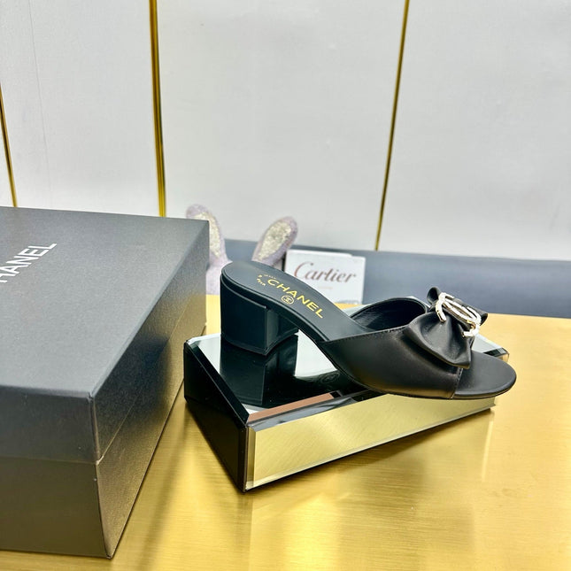 BOWKNOT RHINESTONES MID HEEL MULE IN BLACK CALFSKIN