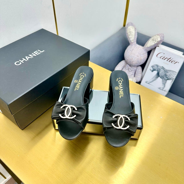 BOWKNOT RHINESTONES MID HEEL MULE IN BLACK CALFSKIN