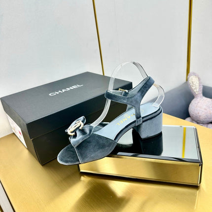 BOWKNOT RHINESTONES MID HEEL SANDAL IN STONE BLUE VELVET