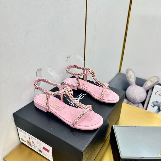 CC SANDAL 25S IN PINK CALFSKIN WITH GOLD HARDWARE