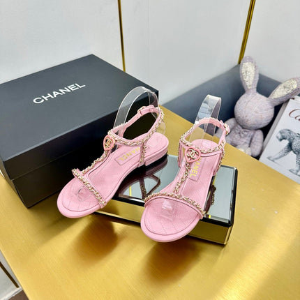CC SANDAL 25S IN PINK CALFSKIN WITH GOLD HARDWARE