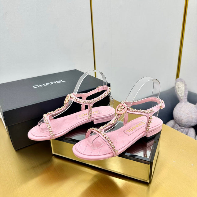 CC SANDAL 25S IN PINK CALFSKIN WITH GOLD HARDWARE