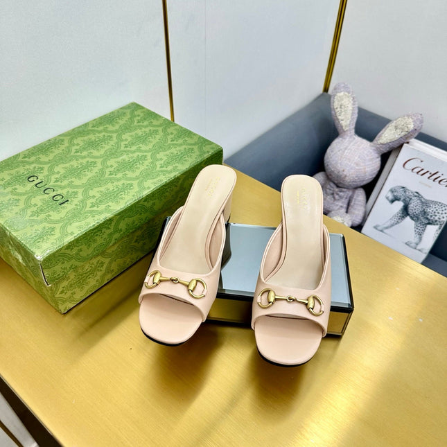 GG HIGH HEELS 55 IN LIGHT BEIGE CALFSKIN WITH GOLD HARDWARE