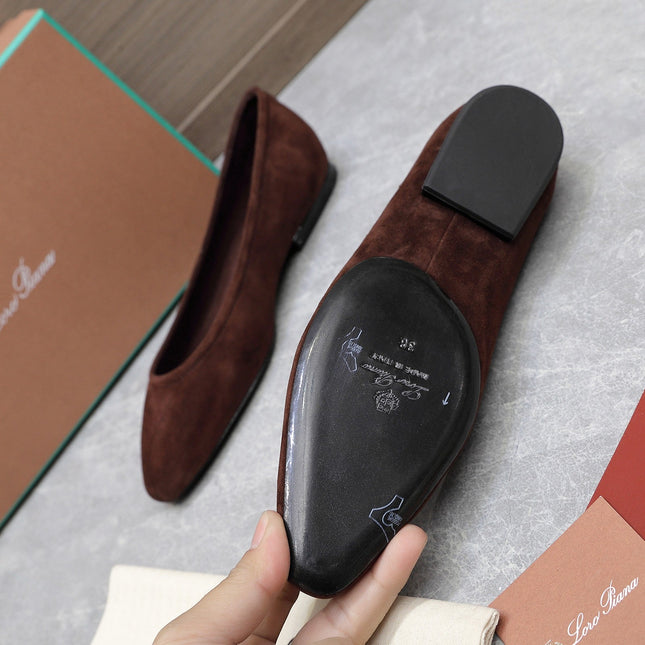 CLASSIC BALLET SHOES IN BROWN SUEDE