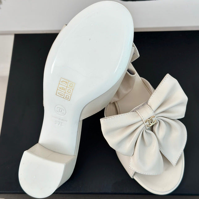 Double CC Big Bow High Heels Sheepskin White