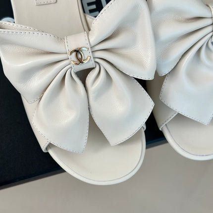 Double CC big bow flat sandals Sheepskin White Cream