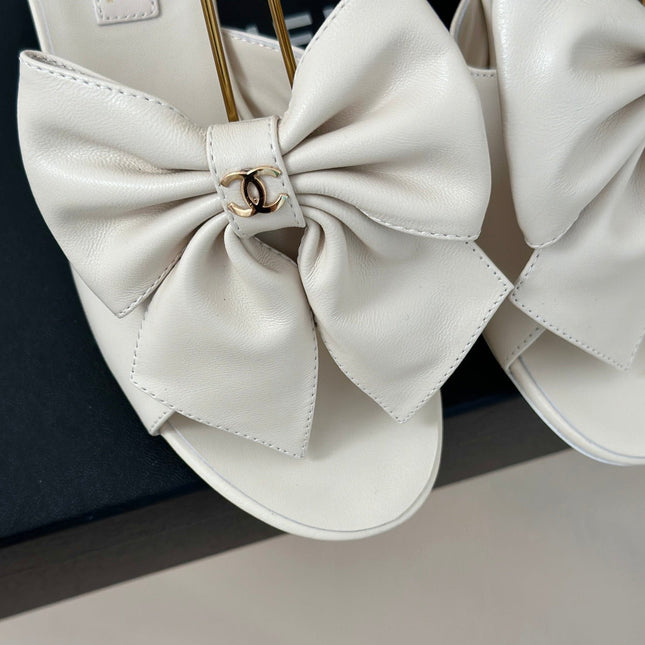 Double C Big Bow Pearl Chain High Sandals White Lambskin