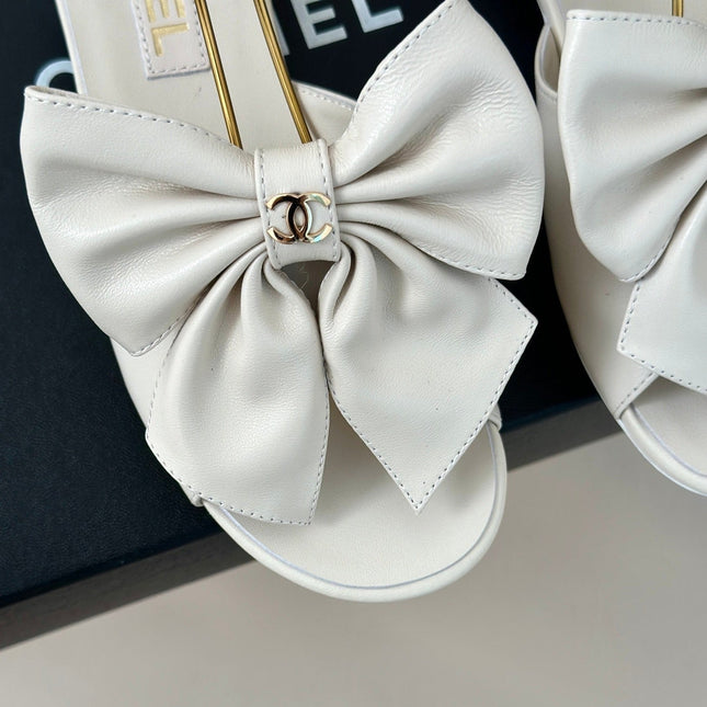 Double C Big Bow Pearl Chain Sandals White Lambskin