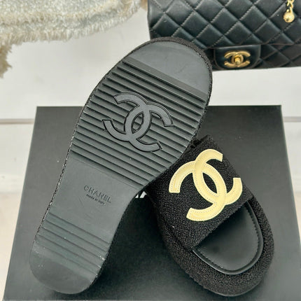 CLASSIC SLIPPERS THICK SOLE IN BLACK TWEED