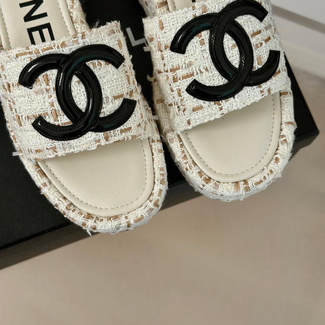 CLASSIC SLIPPERS THICK SOLE IN WHITE MIX BROWN TWEED