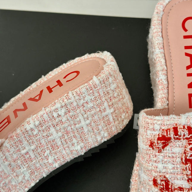 CLASSIC SLIPPERS THICK SOLE IN LIGHT PINK TWEED