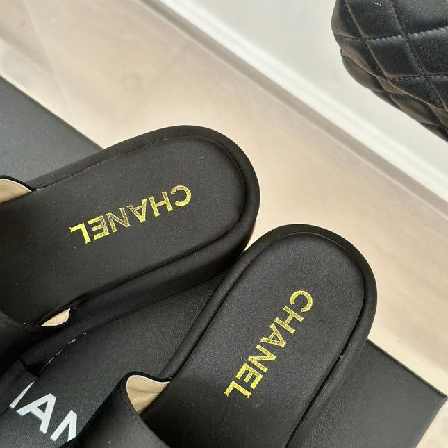 SLIPPERS THICK SOLE IN BLACK SATIN