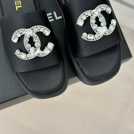 SLIPPERS THICK SOLE IN BLACK SATIN