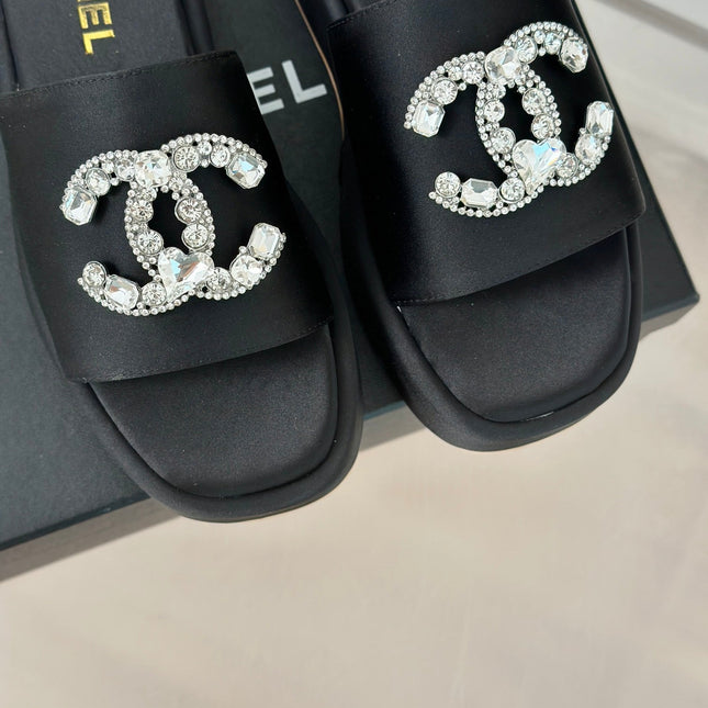 SLIPPERS THICK SOLE IN BLACK SATIN