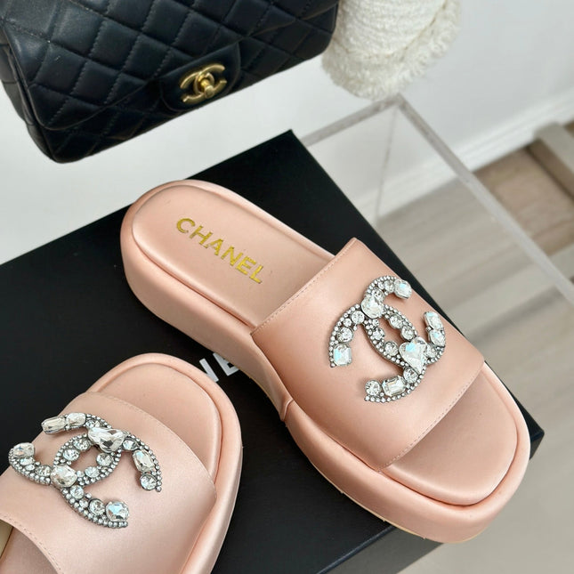 SLIPPERS THICK SOLE IN LIGHT PINK SATIN