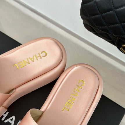 SLIPPERS THICK SOLE IN LIGHT PINK SATIN