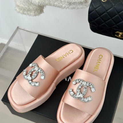 SLIPPERS THICK SOLE IN LIGHT PINK SATIN
