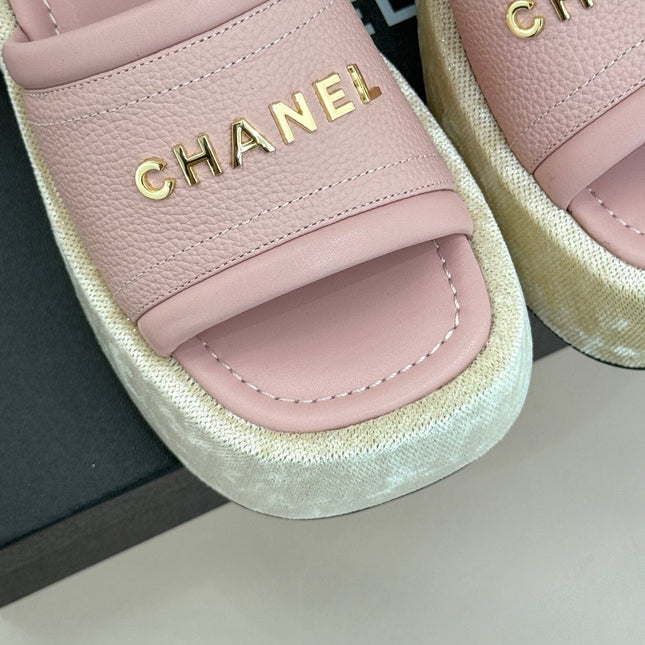 PLATFORM SLIPPERS IN BABY PINK LAMBSKIN
