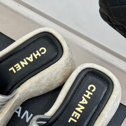 PLATFORM SLIPPERS IN SILVER LAMBSKIN