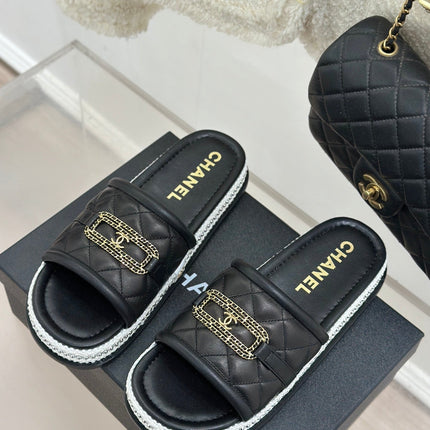 DIAMOND QUILTED CHAIN LAZY SLIPPERS IN BLACK LAMBSKIN