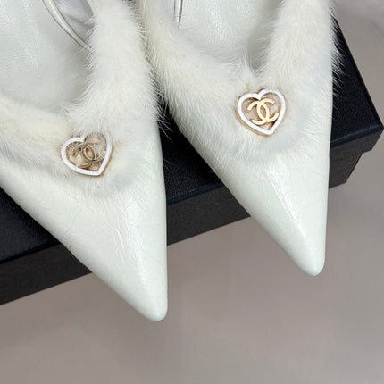 RABBIT FUR POINTED-TOE MULE IN WHITE LAMBSKIN