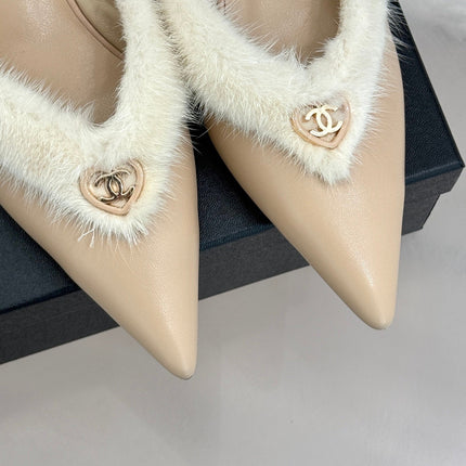 RABBIT FUR POINTED-TOE MULE IN BISQUE BEIGE LAMBSKIN