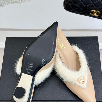 RABBIT FUR POINTED-TOE MULE IN BISQUE BEIGE LAMBSKIN