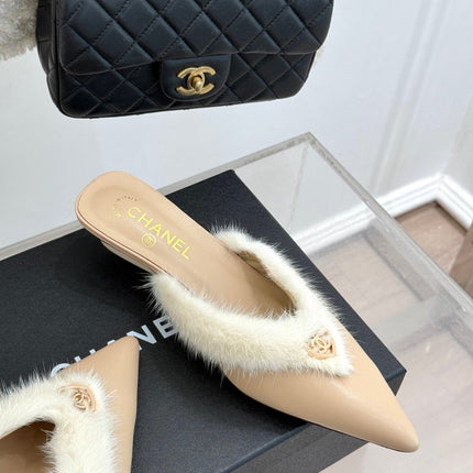 RABBIT FUR POINTED-TOE MULE IN BISQUE BEIGE LAMBSKIN