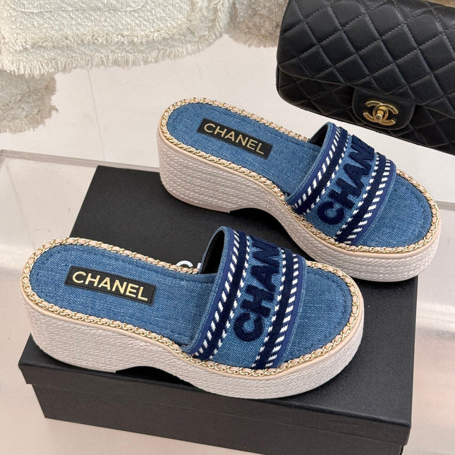THICK SOLE WEDGE SLIPPERS IN CLASSIC BLUE DENIM FABRIC
