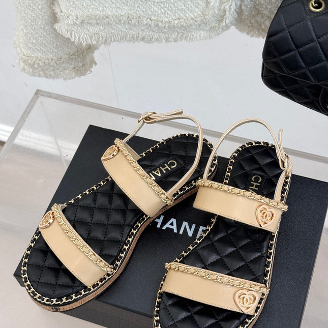 FLAT CHAIN HEART SANDAL IN BISQUE BEIGE LAMBSKIN