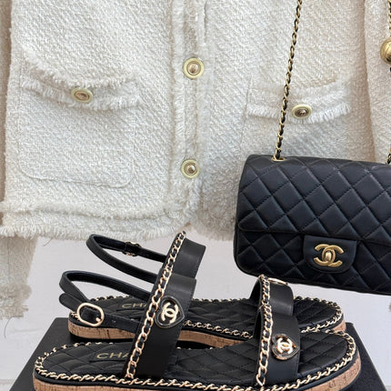 FLAT CHAIN HEART SANDAL IN BLACK LAMBSKIN