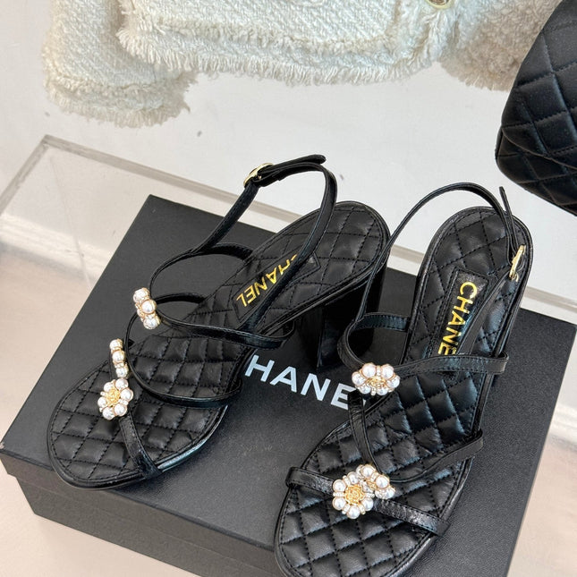 HIGH HEELS SANDAL IN BLACK LAMBSKIN PEARL FLOWERS