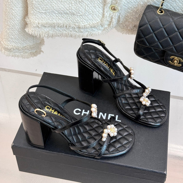 HIGH HEELS SANDAL IN BLACK LAMBSKIN PEARL FLOWERS