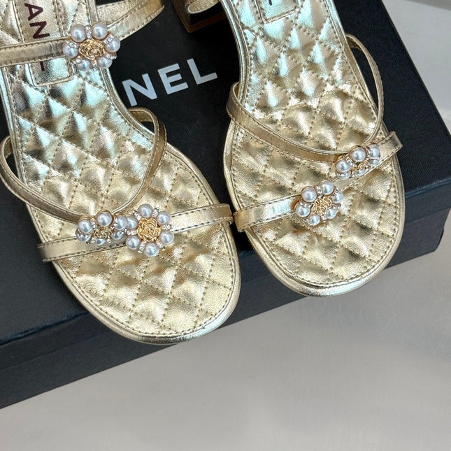 HIGH HEELS SANDAL IN GOLD LAMBSKIN PEARL FLOWERS