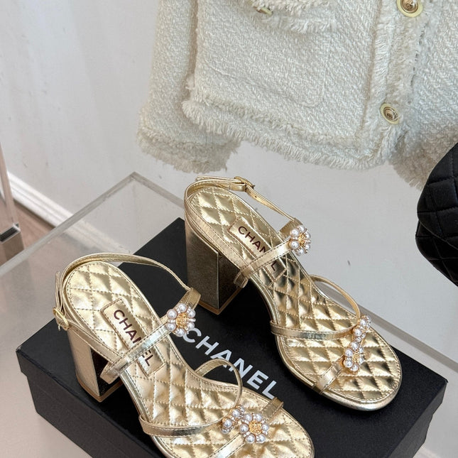 HIGH HEELS SANDAL IN GOLD LAMBSKIN PEARL FLOWERS