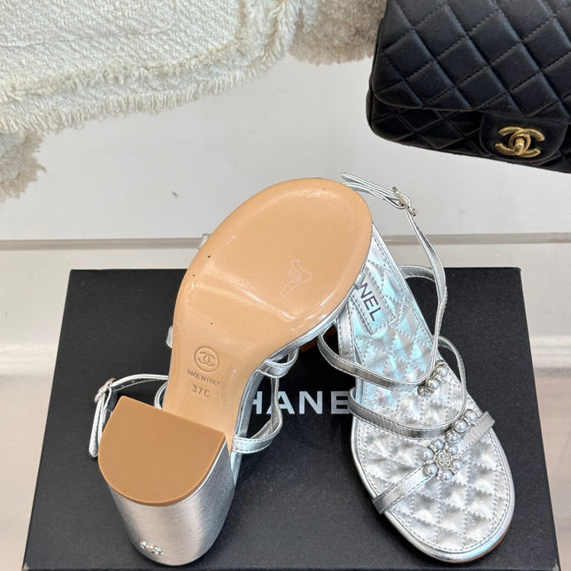 HIGH HEELS SANDAL IN SILVER LAMBSKIN PEARL FLOWERS