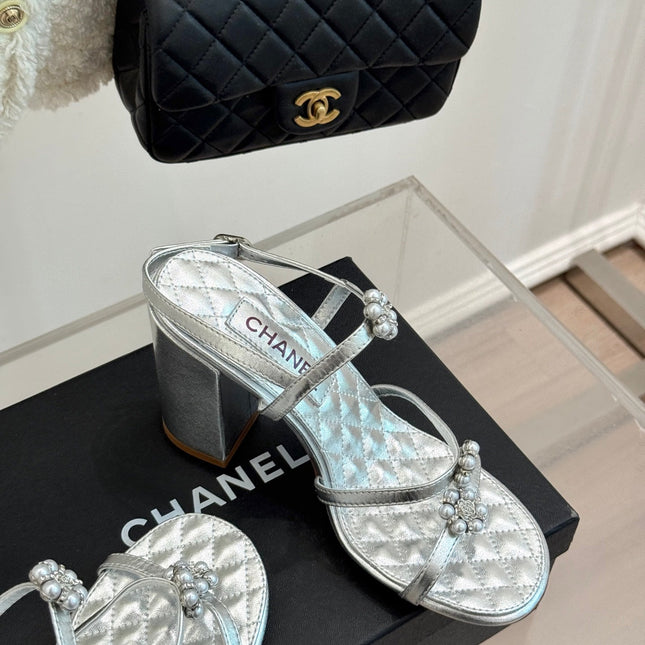 HIGH HEELS SANDAL IN SILVER LAMBSKIN PEARL FLOWERS