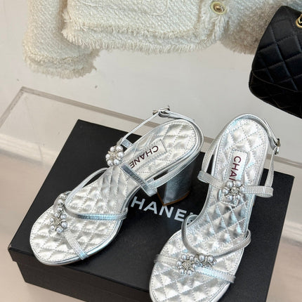 HIGH HEELS SANDAL IN SILVER LAMBSKIN PEARL FLOWERS