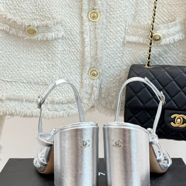 HIGH HEELS SANDAL IN SILVER LAMBSKIN PEARL FLOWERS