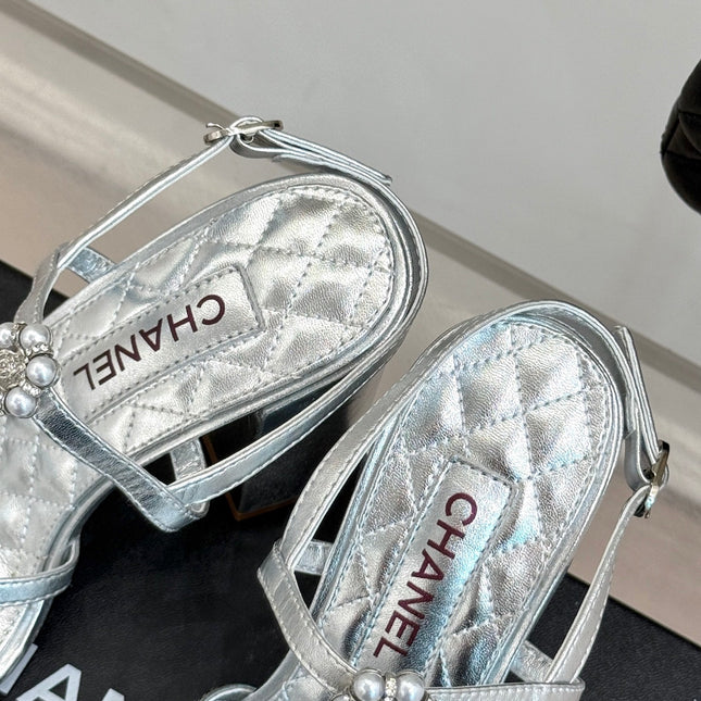 HIGH HEELS SANDAL IN SILVER LAMBSKIN PEARL FLOWERS