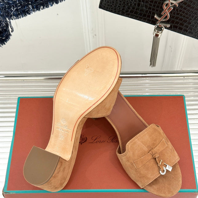 HIGH HEELS IN BROWN SUEDE AND LAMBSKIN