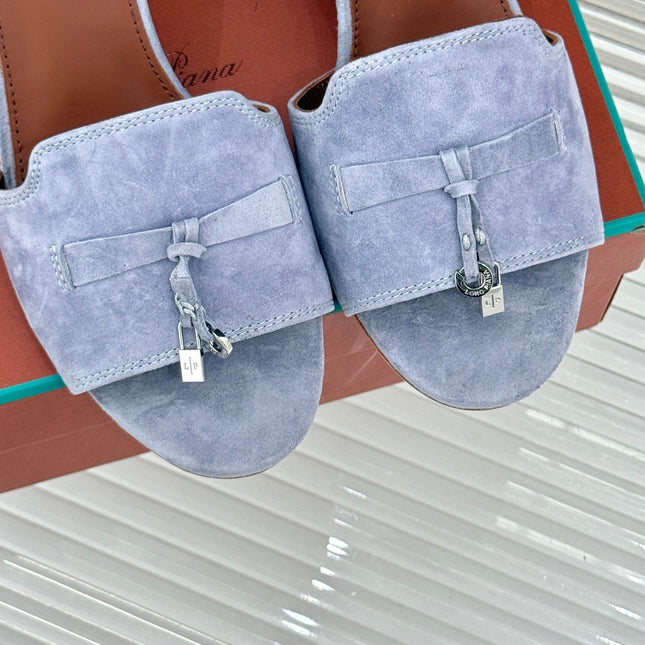 HIGH HEELS IN GREY SUEDE  AND LAMBSKIN