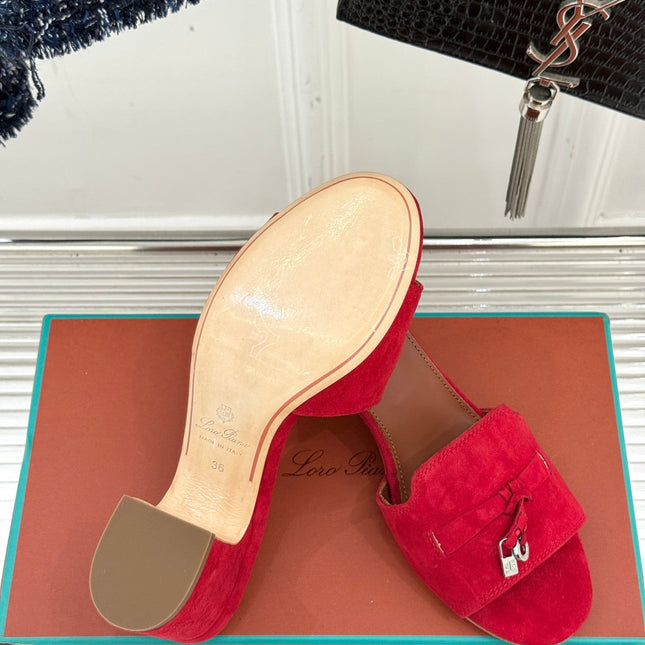 HIGH HEELS IN RED SUEDE AND LAMBSKIN