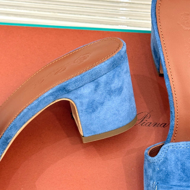 HIGH HEELS IN BLUE SUEDE AND LAMBSKIN