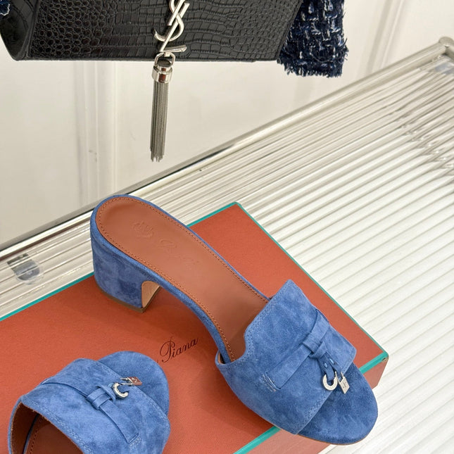 HIGH HEELS IN BLUE SUEDE AND LAMBSKIN